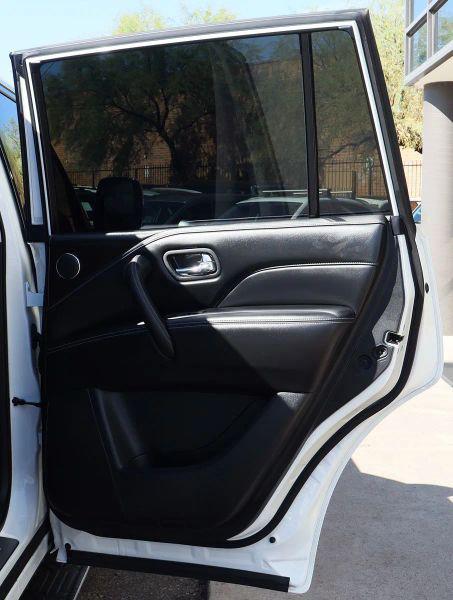 2022 INFINITI QX80 LUXE