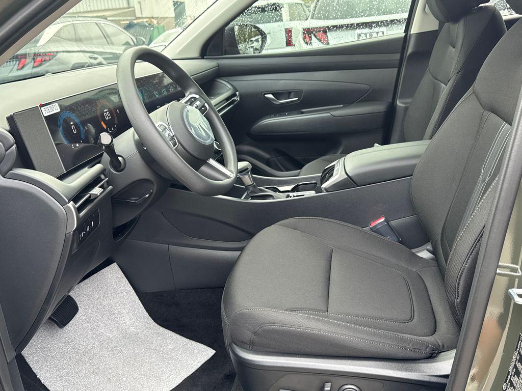 New 2026 Green HYUNDAI SEL FWD image 10