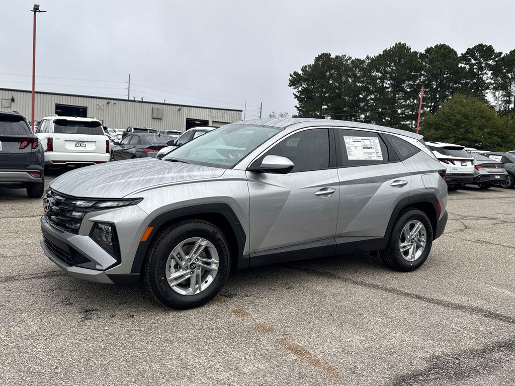 2026 Hyundai Tucson SE photo 2