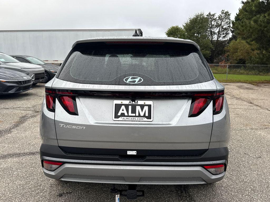2026 Hyundai Tucson SE photo 4