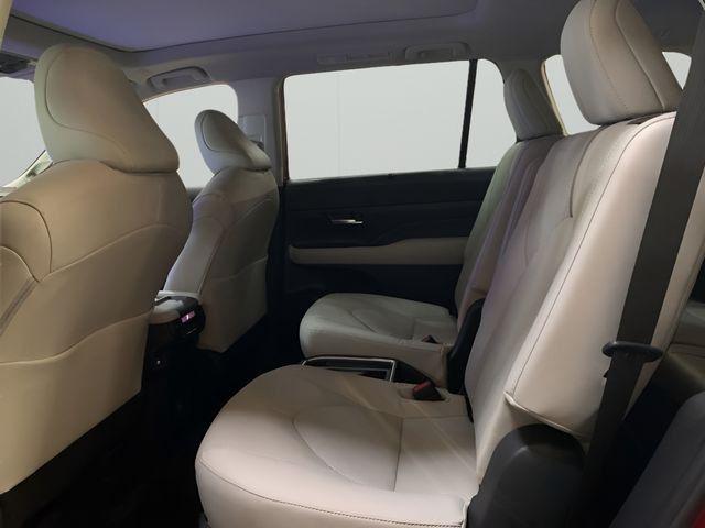 2025 Toyota Grand Highlander Platinum