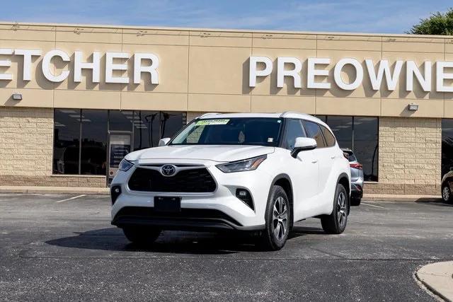 2024 Toyota Highlander  2024 Toyota Highlander
