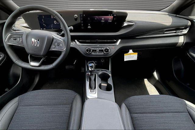 2025 Buick NV Preferred FWD