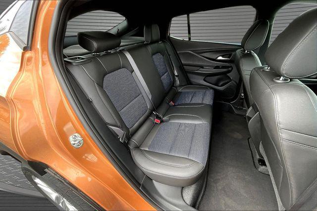 2025 Buick NV Preferred FWD