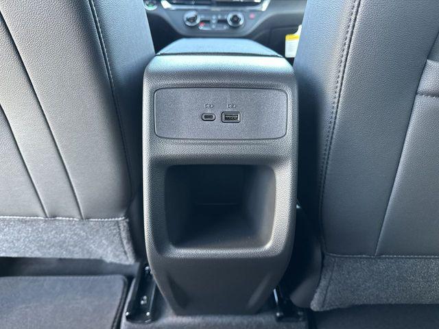2025 Buick NV Preferred FWD