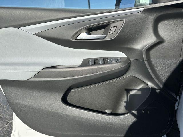2025 Buick NV Preferred FWD
