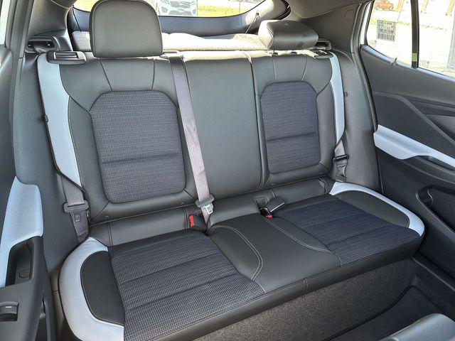 2025 Buick NV Preferred FWD