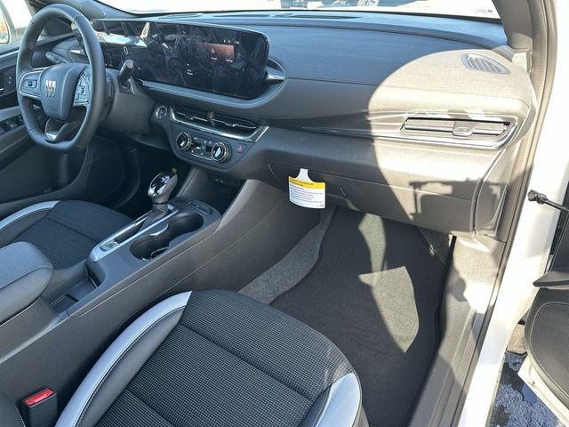 2025 Buick NV Preferred FWD