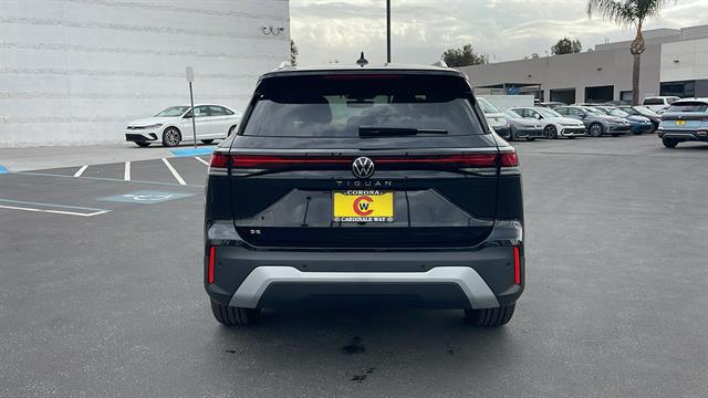 2025 Volkswagen Tiguan 2.0T SE