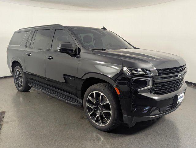 2023 Chevrolet Suburban 4WD RST