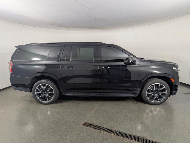2023 Chevrolet Suburban 4WD RST