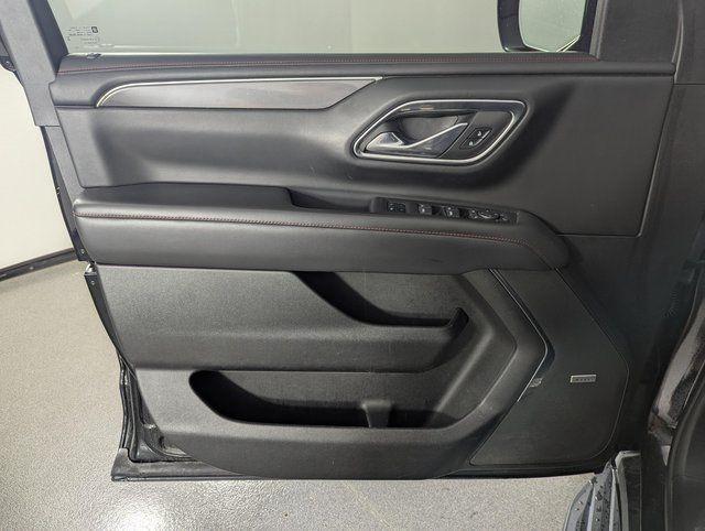 2023 Chevrolet Suburban 4WD RST