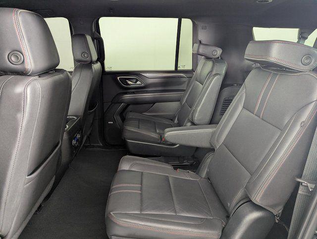 2023 Chevrolet Suburban 4WD RST