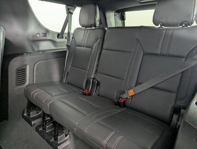 2023 Chevrolet Suburban 4WD RST