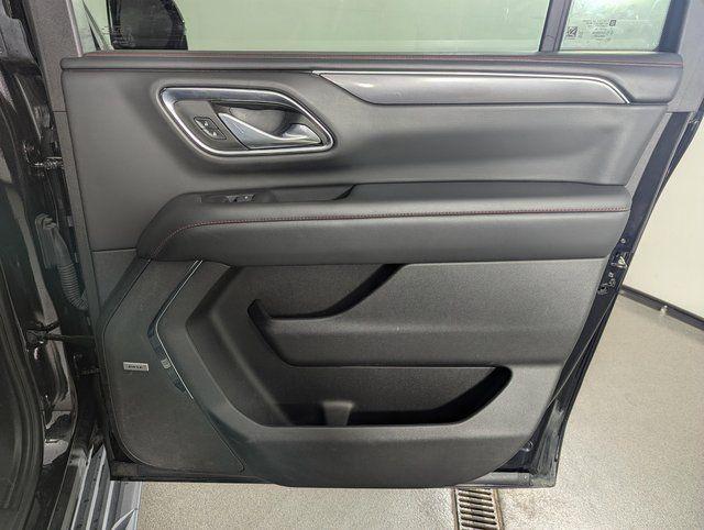 2023 Chevrolet Suburban 4WD RST