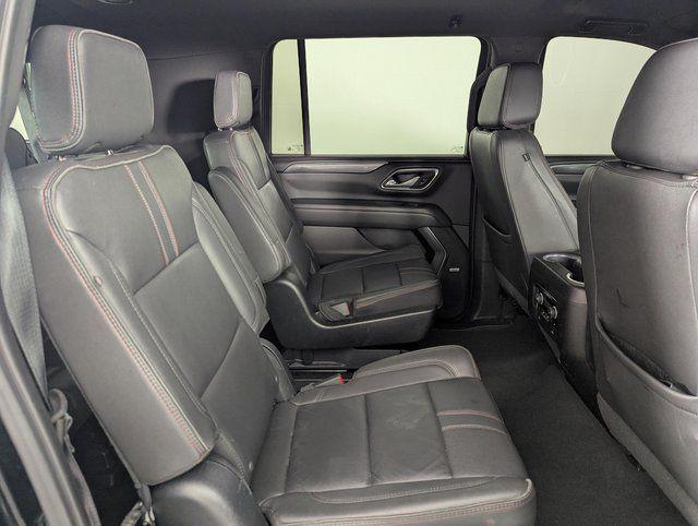2023 Chevrolet Suburban 4WD RST