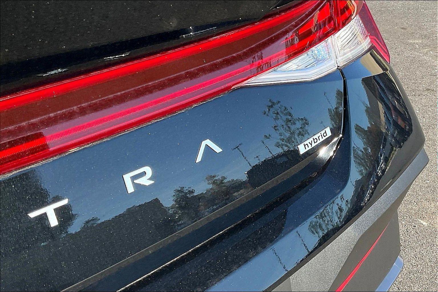 2025 Hyundai Elantra Blue - Photo 9
