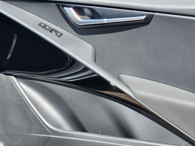 2025 Kia Niro EX