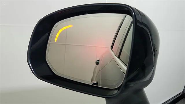 2023 Volvo XC90 Recharge T8 Plus 6-Seater