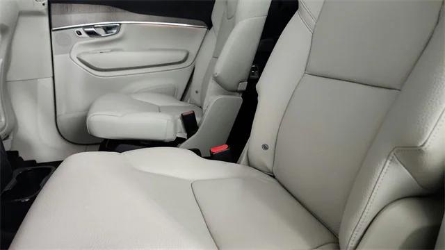 2023 Volvo XC90 Recharge T8 Plus 6-Seater