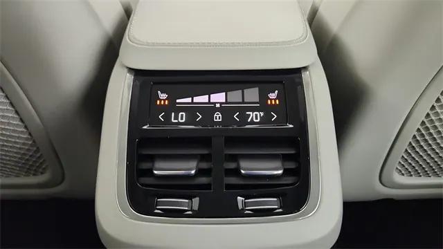2023 Volvo XC90 Recharge T8 Plus 6-Seater