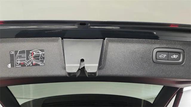 2023 Volvo XC90 Recharge T8 Plus 6-Seater