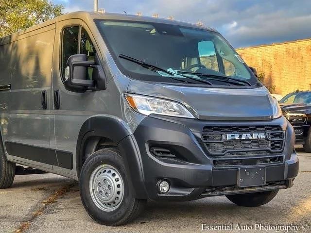 2026 Ram ProMaster Cargo Van Tradesman Low Roof 136" WB w/Pass Seat