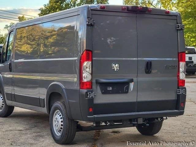 2026 Ram ProMaster Cargo Van Tradesman Low Roof 136" WB w/Pass Seat