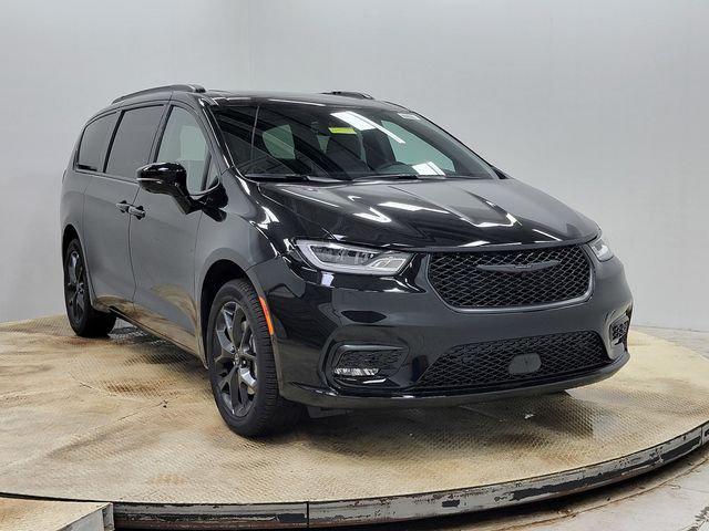 2026 Chrysler Pacifica PACIFICA LIMITED AWD