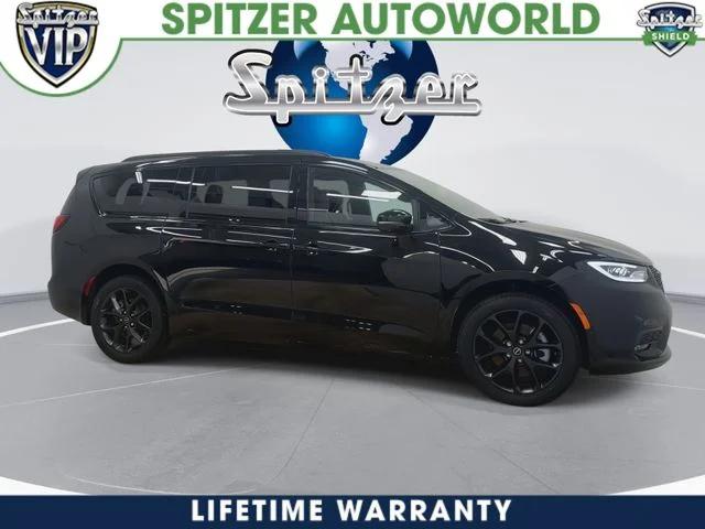 2026 Chrysler Pacifica PACIFICA LIMITED AWD