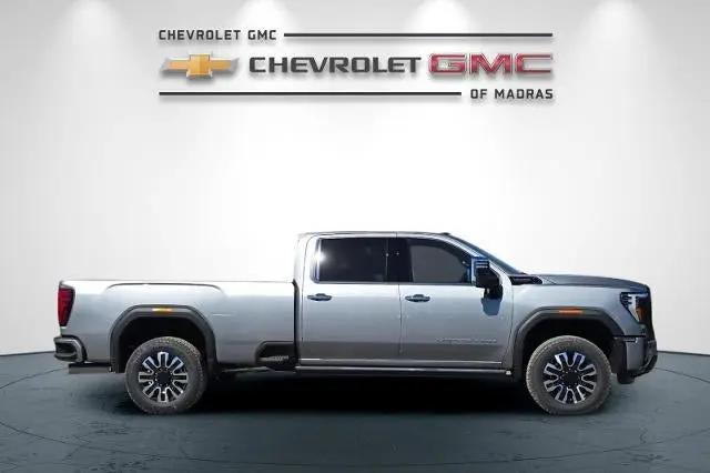2026 GMC Sierra 2500HD Crew Cab, Long Bed, Denali Ultimate, 4WD