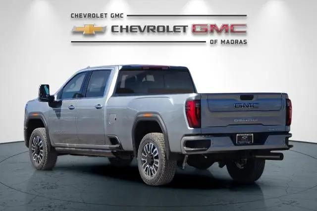 2026 GMC Sierra 2500HD Crew Cab, Long Bed, Denali Ultimate, 4WD