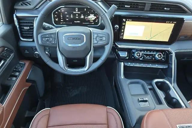 2026 GMC Sierra 2500HD Crew Cab, Long Bed, Denali Ultimate, 4WD