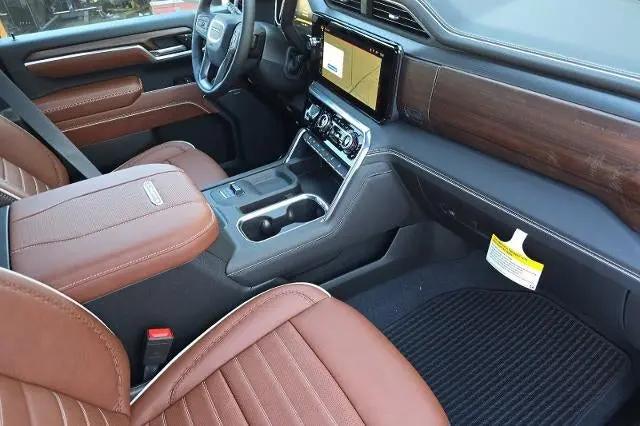 2026 GMC Sierra 2500HD Crew Cab, Long Bed, Denali Ultimate, 4WD