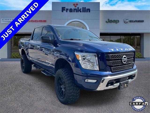 2021 Nissan TITAN Crew Cab SV 4x4