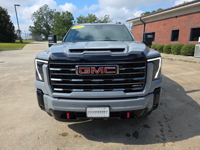 2025 GMC Sierra 2500HD 4WD Crew Cab Standard Bed AT4