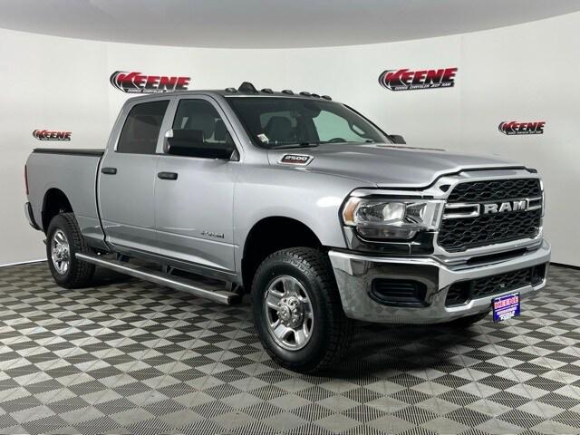 2022 RAM 2500 Tradesman Crew Cab 4x4 64 Box
