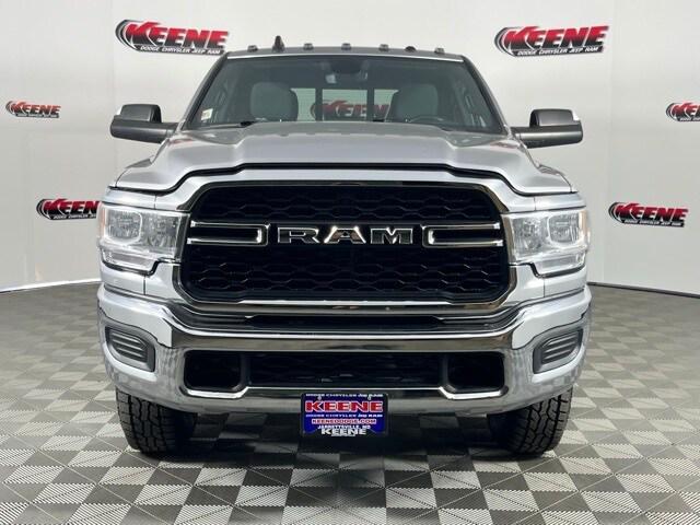 2022 RAM 2500 Tradesman Crew Cab 4x4 64 Box