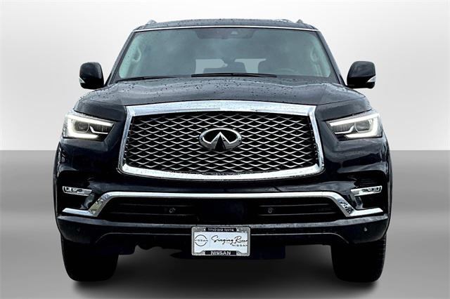 2023 INFINITI QX80 LUXE