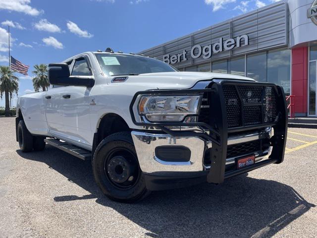 2024 RAM 3500 Tradesman Crew Cab 4x4 8 Box