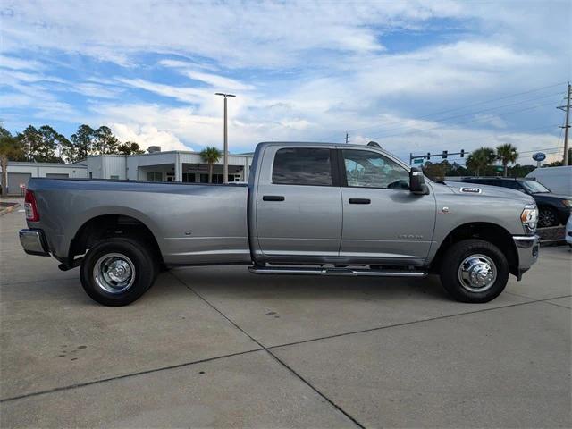 2024 RAM 3500 Big Horn Crew Cab 4x4 8 Box 2024 RAM 3500 Big Horn Crew Cab 4x4 8 Box