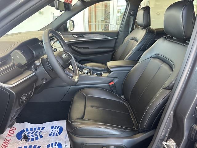 2025 Jeep Grand Cherokee L Limited 4x4