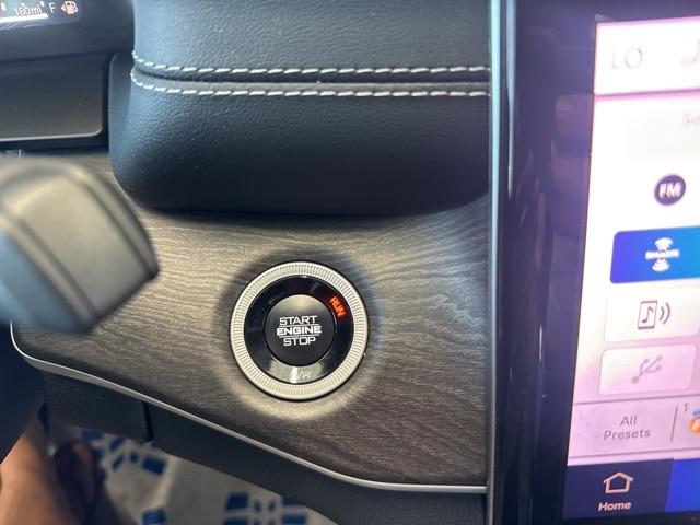 2025 Jeep Grand Cherokee L Limited 4x4
