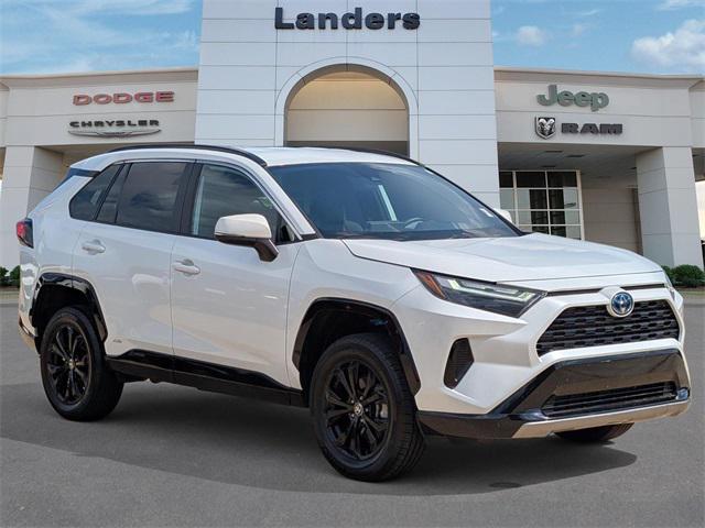 2023 Toyota RAV4 Hybrid SE