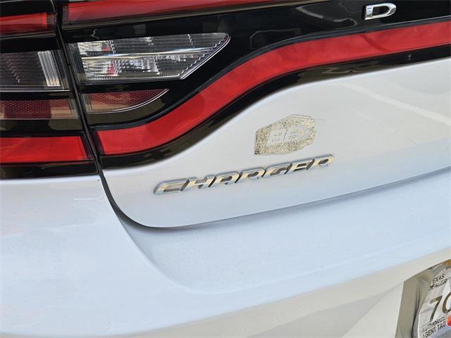 2016 Dodge Charger SE