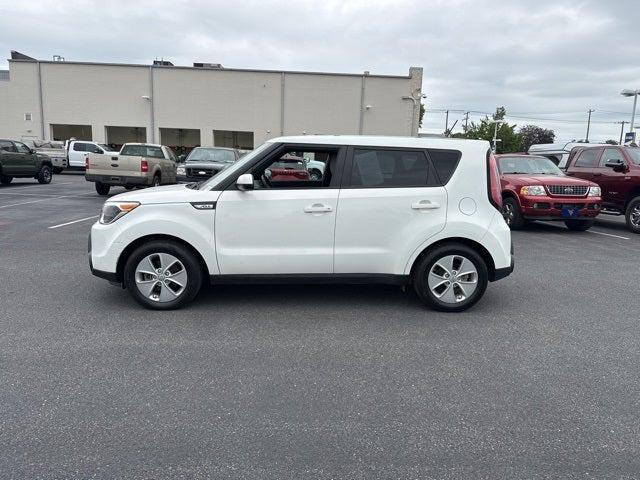 2016 Kia Soul Base