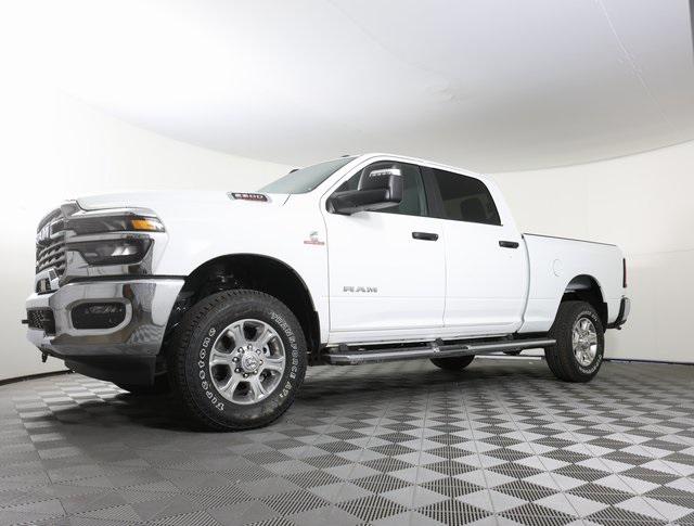 2025 RAM 2500 Big Horn Crew Cab 4x4 64 Box