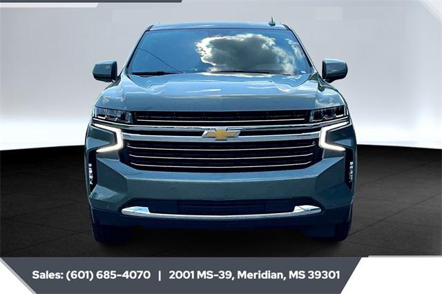 2023 Chevrolet Suburban 2WD LT