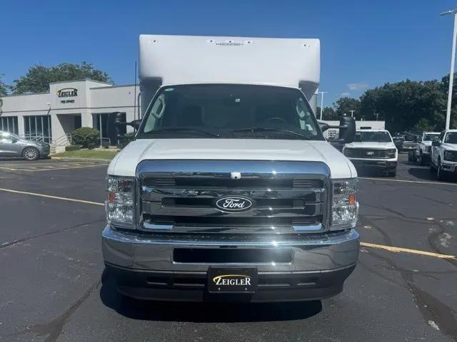 2026 Ford E-450 Cutaway E-Series Cutaway