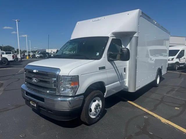 2026 Ford E-450 Cutaway E-Series Cutaway